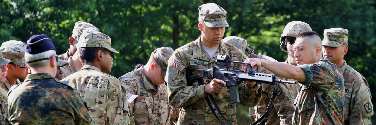 Einweisung in die Waffe G36 beim gem. Schießen mit der US Army 2017