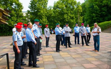 Veranstaltung: 08.-10.06.2012, Landesgruppe Hamburg, Berlin Luftwaffenmuseum, Kranzniederlegung und Seelower Höhen 