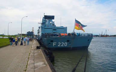 Veranstaltung: 05.07.2014, Reservistenkameradschaft Wandsbek, Familienausfahrt mit der Fregatte Hamburg in Wilhelsmhaven 