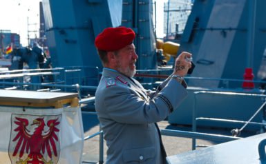 Veranstaltung: 06.05.2016, Reservistenkameradschaft Wandsbek, Besuch Fregatte Brandenburg auf dem Hamburger Hafengeburtstag 