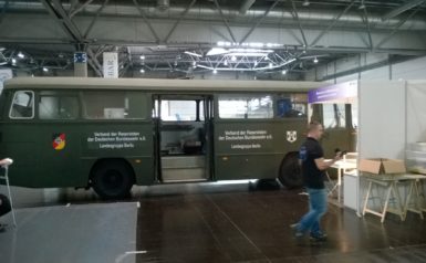 Der Bus der Landesgruppe Berlin in Leipzig 