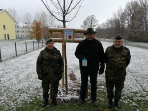 Der Erinnerungsbaum an die RK Eschershausen gepflanzt durch die RK Homburg.