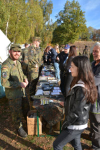 Info Stand - Schießen mit Gästen