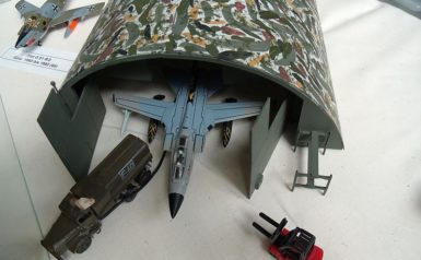 Tornado im Hangar, gebaut von Rudi Vogt, 1:72 