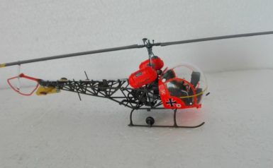 Bell 47 (Augusta) G-2 von 1957 bis 1974 mit 45 Stück im Eisatz als Aufklärung- Verbindungs- und Schulungsaufgaben Heer und Lw gebaut von Mike Geisler 1:72 