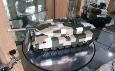 Prototyp Leopard 2 A7 gebaut von Rudi Vogt. Auf Drehteller. 