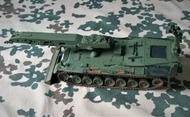 Verlegefahrzeug Brückenlegepanzer Pz Biber ohne Brücke. Auf Fahrgestell des Leopard 1, Brückenbreite 4 m und Länge von 22 m. Gebaut von Rudi Vogt 1:35 