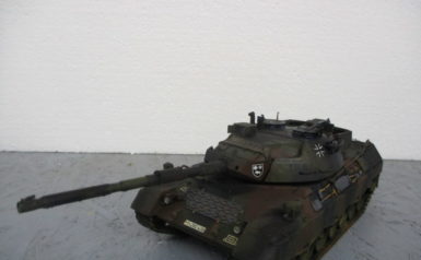 Leopard 1 A 5 von 1986 bis 1992 wurde das letzte Kampfwertsteigerungsprogramm am Leo 1 durchgeführt. Einbau einer 120 mm Glattrohrkanone, ab 2003 wurde der Leo 1A5 aus der Nutzung genommen und erhielten den Leopard 2. 