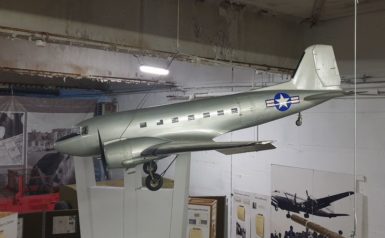 DC 3 Modell bei Luftbrücke Berlin 