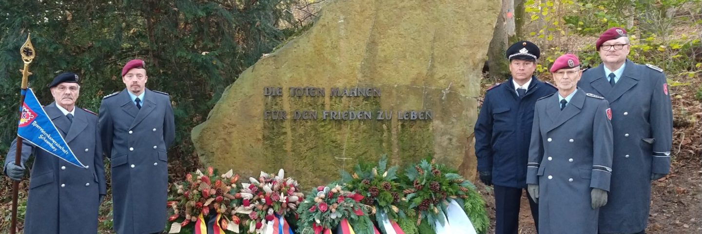 Reservisten Weserbergland beim Volkstrauertag in Schaumburg